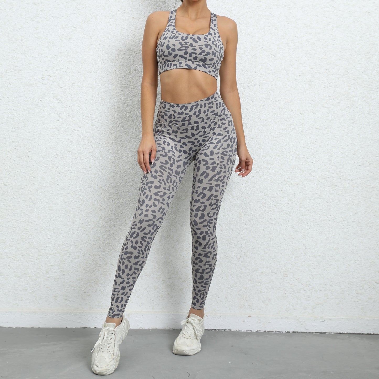 Leopard printed 2 pieces gym yoga sets